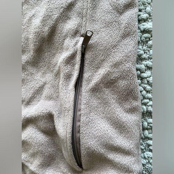 Columbia Women’s Full Zip Fleece Jacket Tan Size Small - Picture 6 of 7